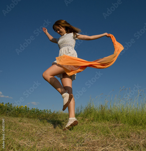 girl dancing