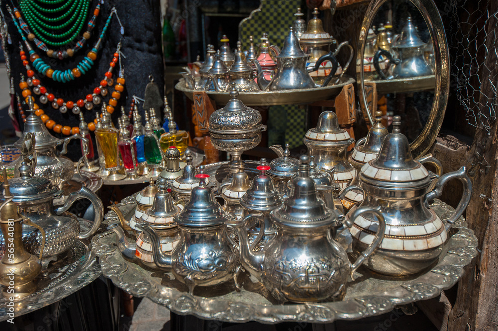 traditional moroccan teapots