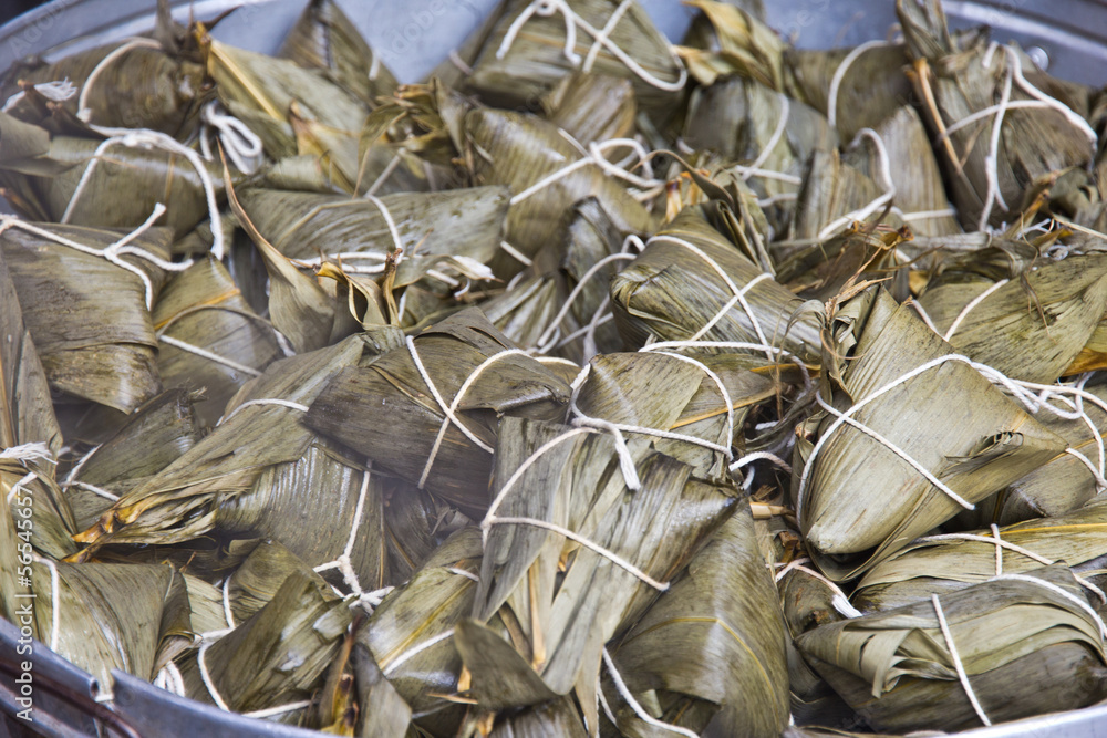 rice dumpling in steamer for sale