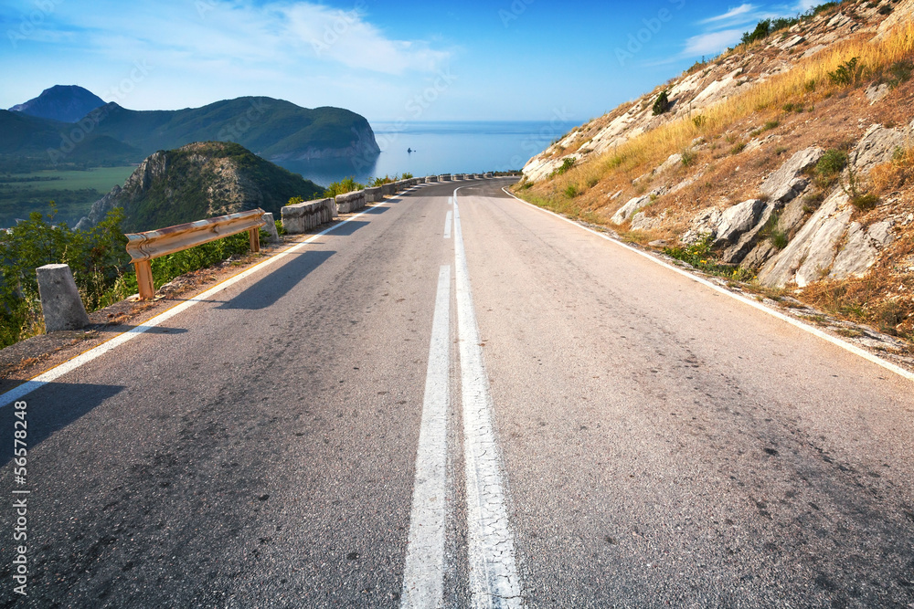 Double dividing line on the mountain highway Double dividing line on the mountain highway