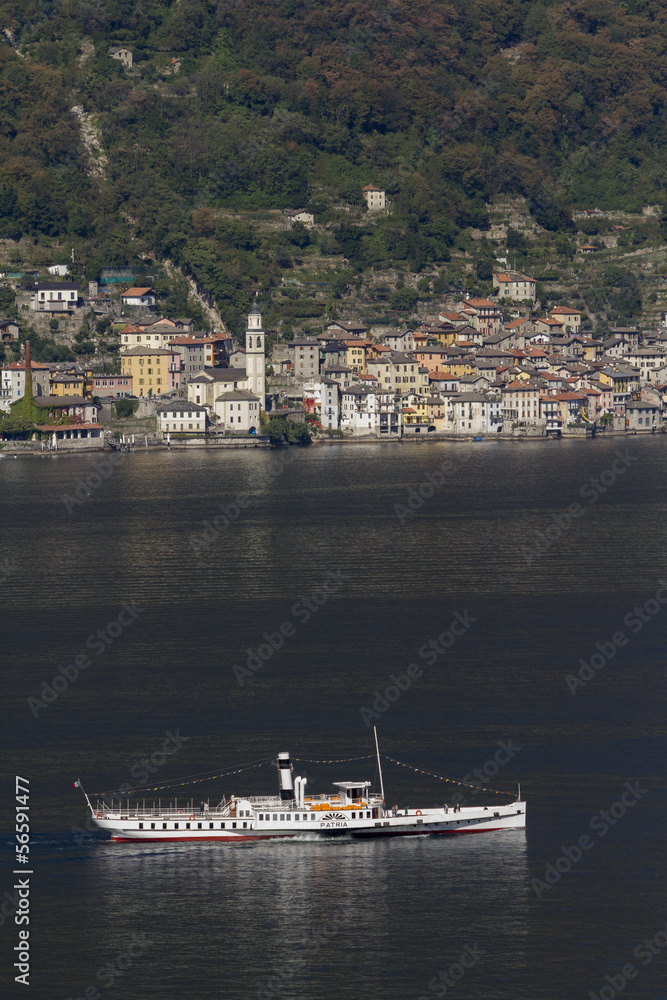 steamboat Patria on the lake of Como
