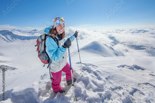 Fotografija Hiker in winter Caucasus mountains