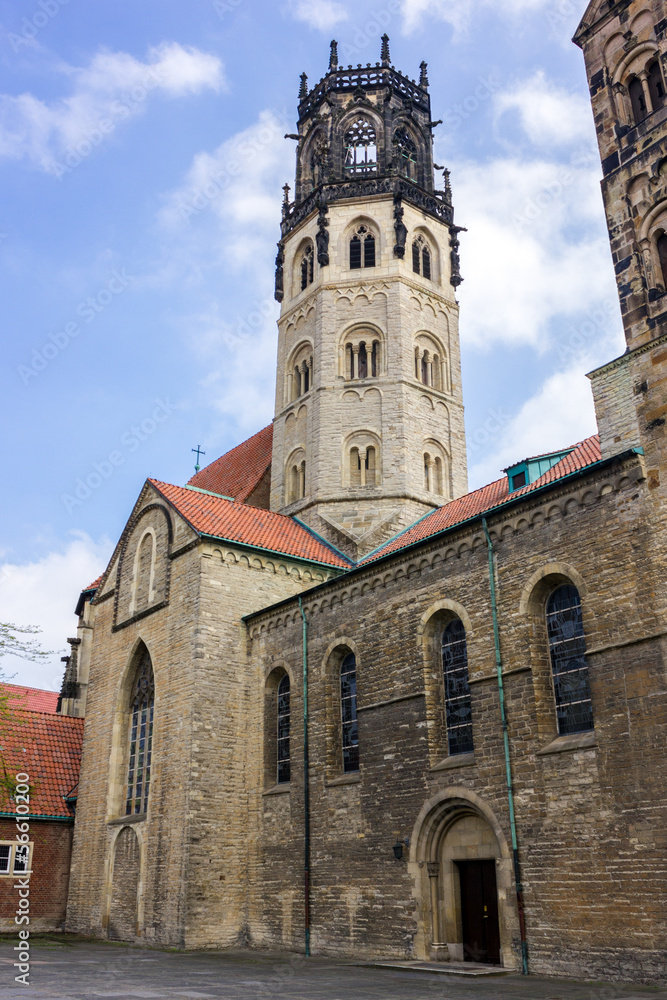 St. Ludgeri in Münster (Westfalen) von der Seite