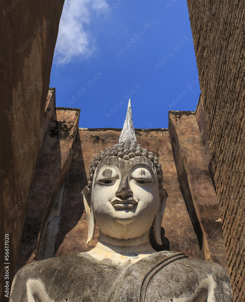 Obraz premium Beautiful Phra Atchana,Sri Chum temple