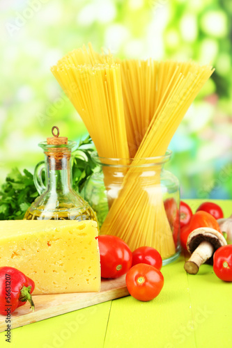 Pasta with oil, cheese and vegetables