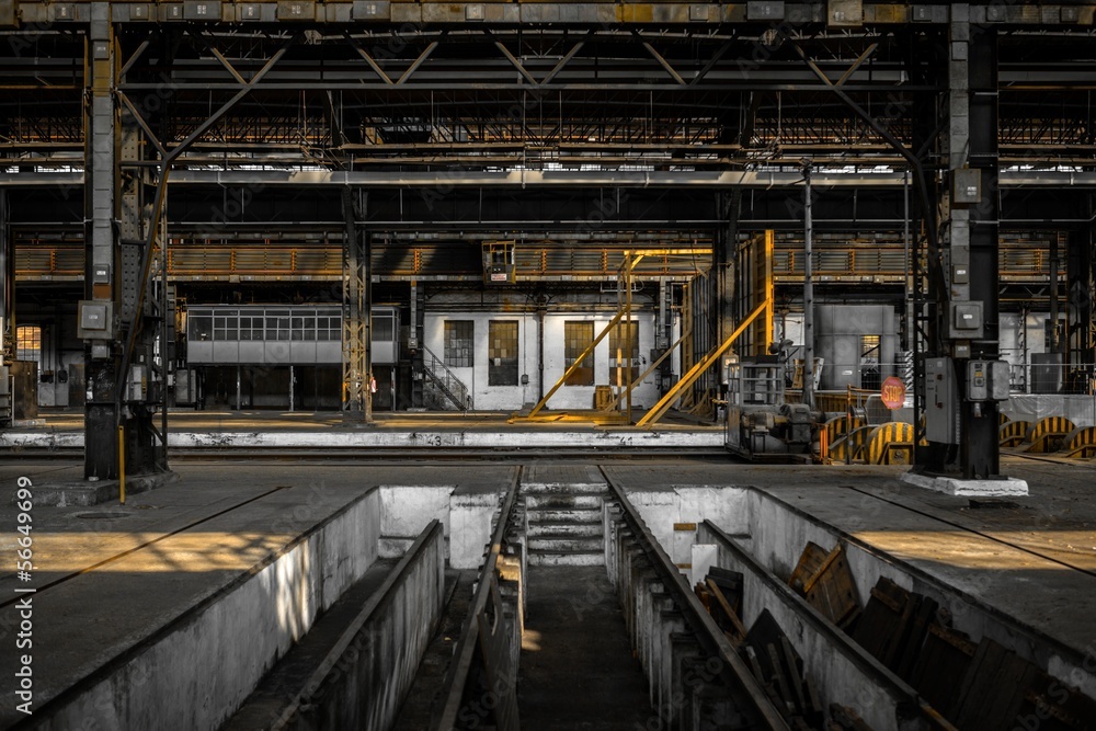 Fototapeta premium Large industrial door