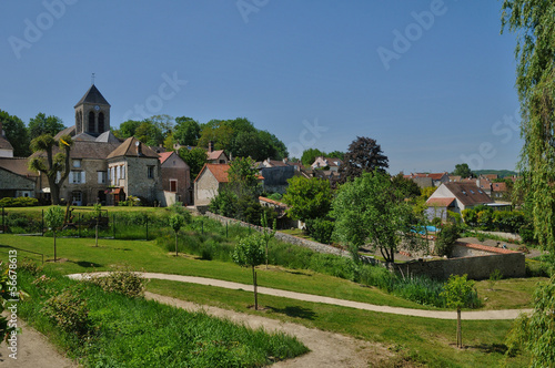 France, the village of Oinville sur Montcient photo