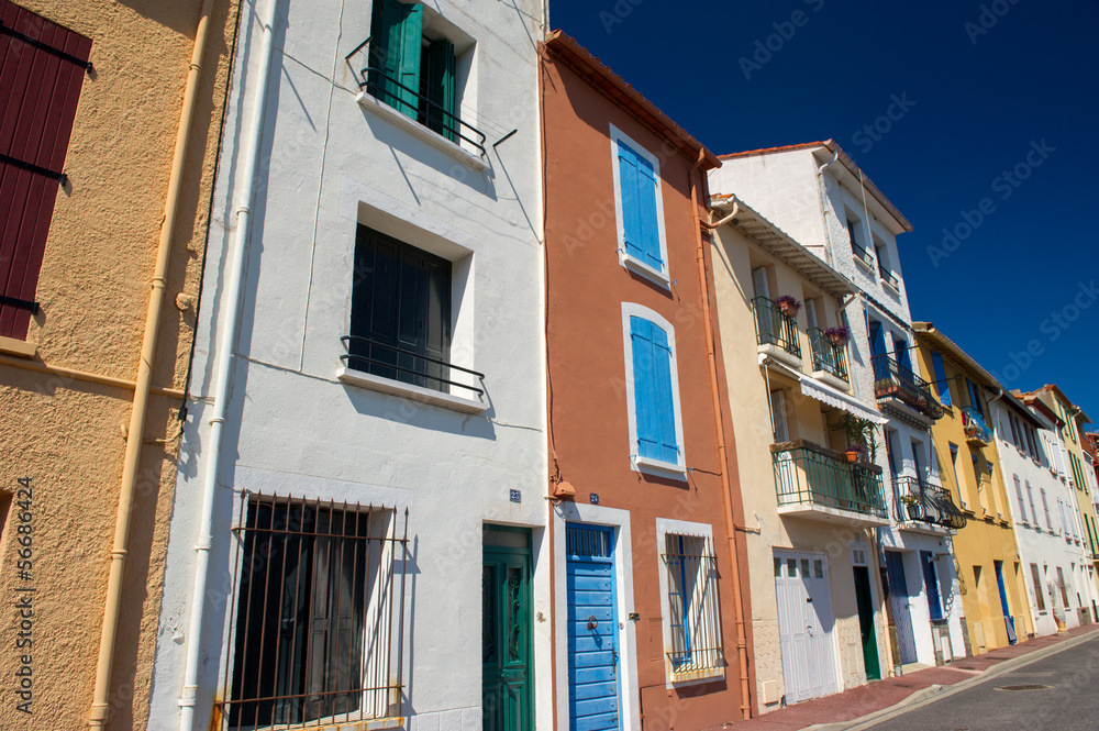 Naklejka premium Houses on quay in Port Vendres