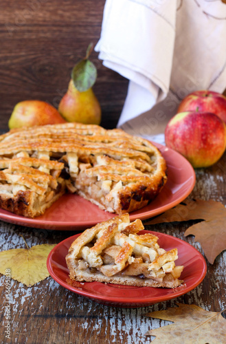 apple and pear pie