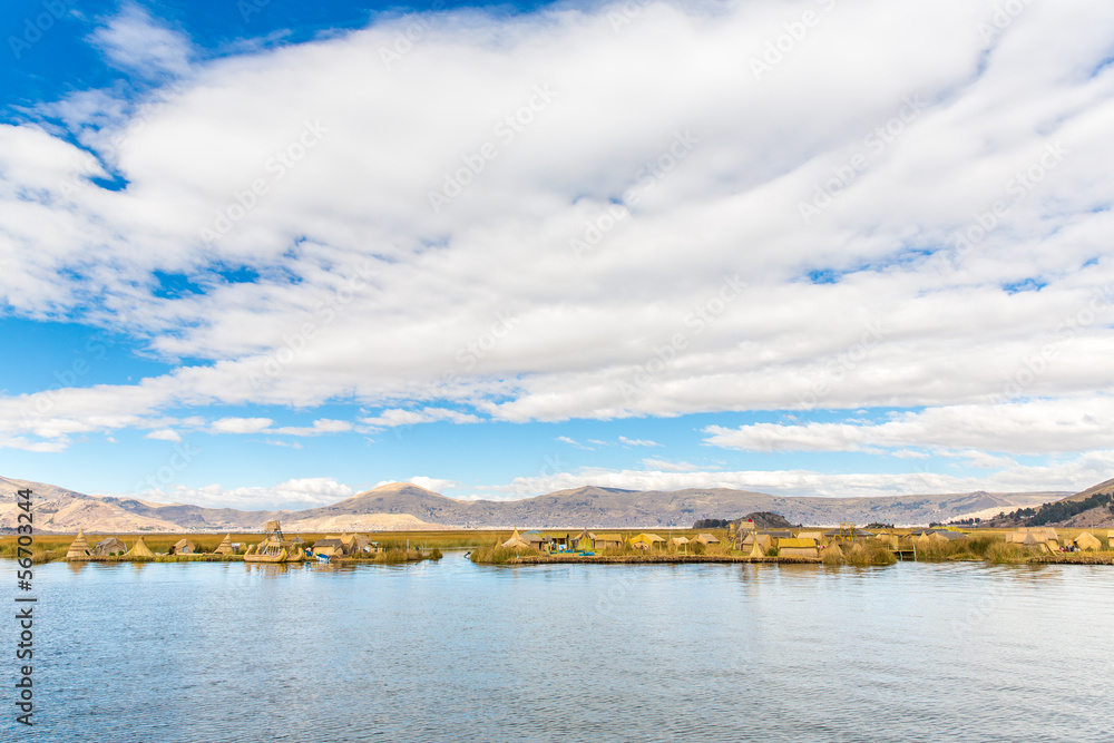 Obraz premium Floating Islands on Lake Titicaca Puno, Peru, South America