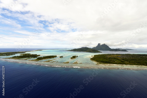 Fototapeta Naklejka Na Ścianę i Meble -  Aerial view on Bora Bora