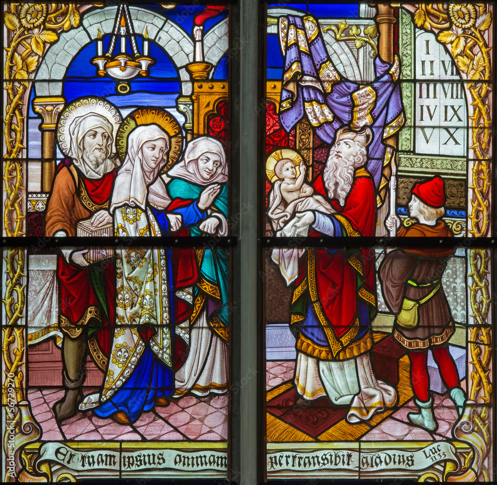 Mechelen - Jesus under cross and his mother