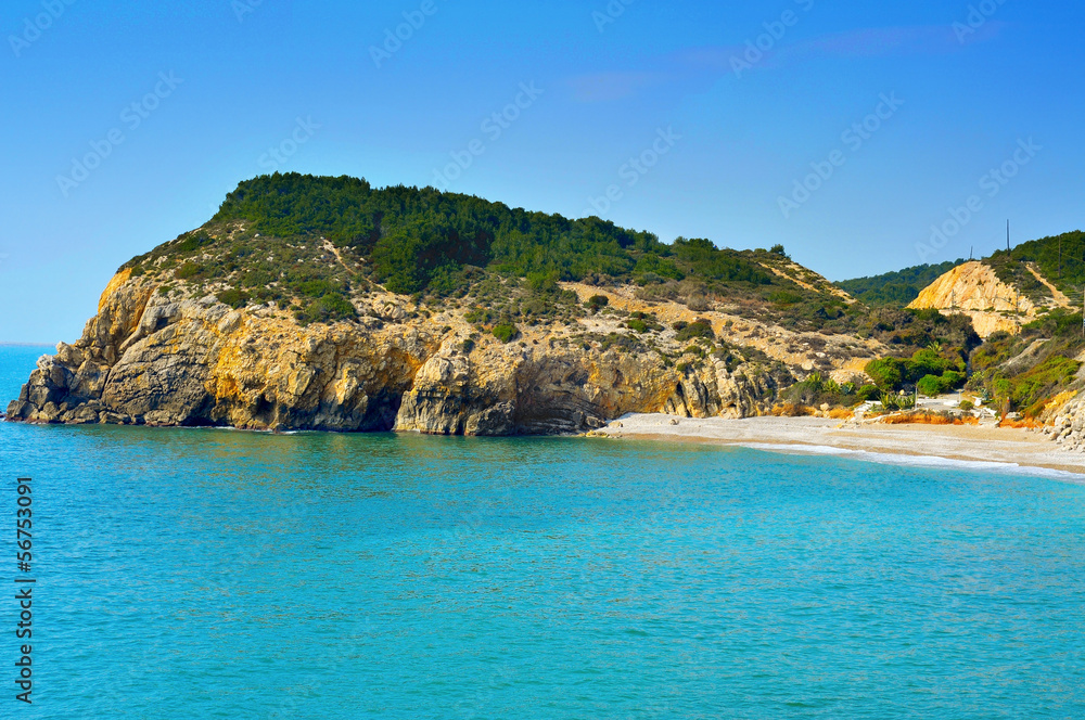 Obraz premium Strona główna Mort Beach w Sitges w Hiszpanii