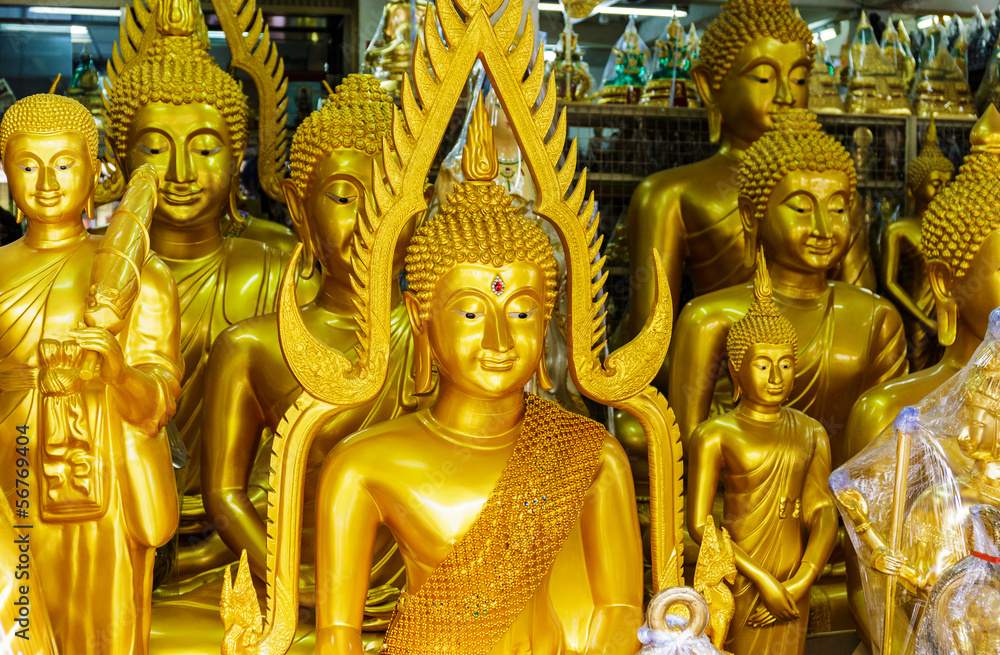 Group of the golden buddhas