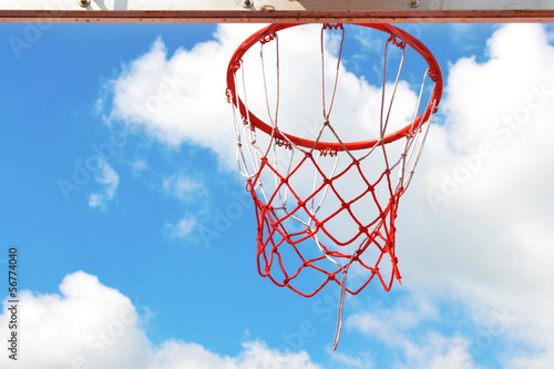 Basketball hoop © auimeesri