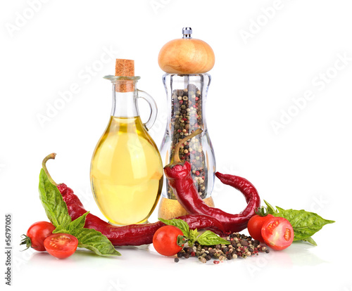 Fototapeta Naklejka Na Ścianę i Meble -  Pepper and olive oil