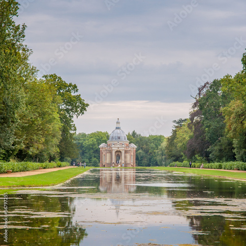 English gardens, 18th century photo