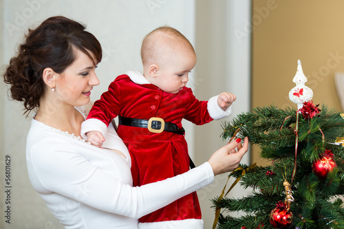 mother  and baby girl decor...