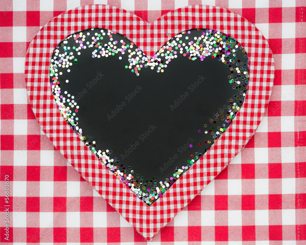Obraz premium Card blank in heart shape with confetti