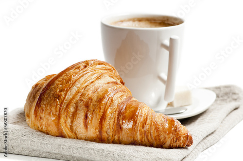 Tasse café et croissant