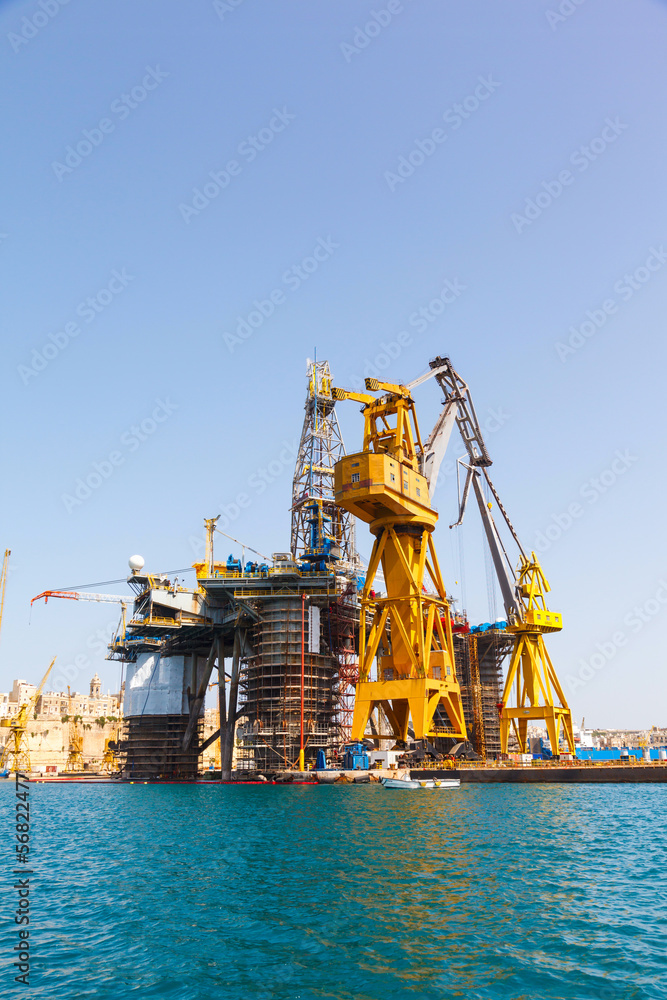 Oil platform, repair in the harbor