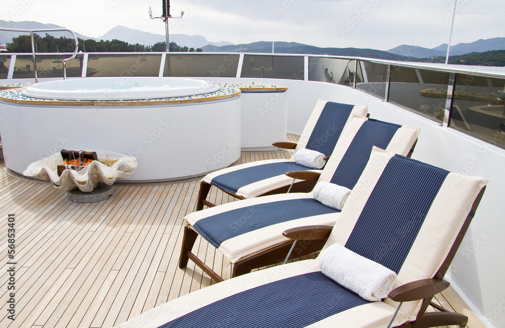 Obraz premium Sea journey