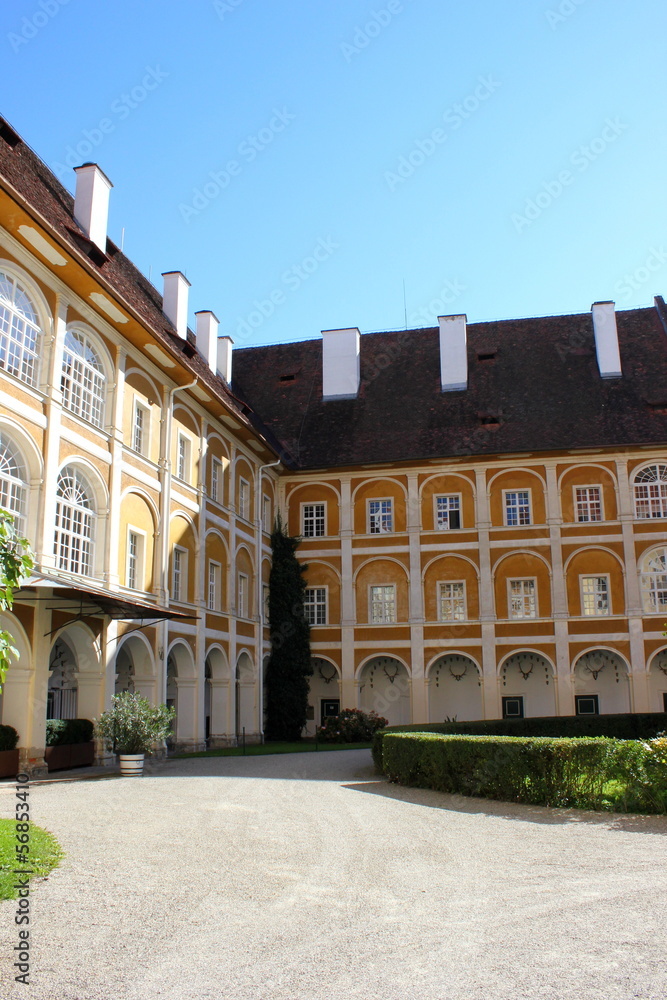Innenhof von Schloss und Stift Stainz in der Steiermark