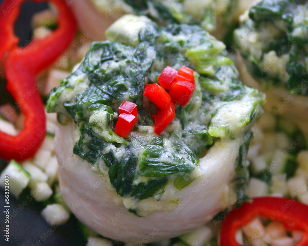 Pangasius mit Spinat Stock Photo | Adobe Stock