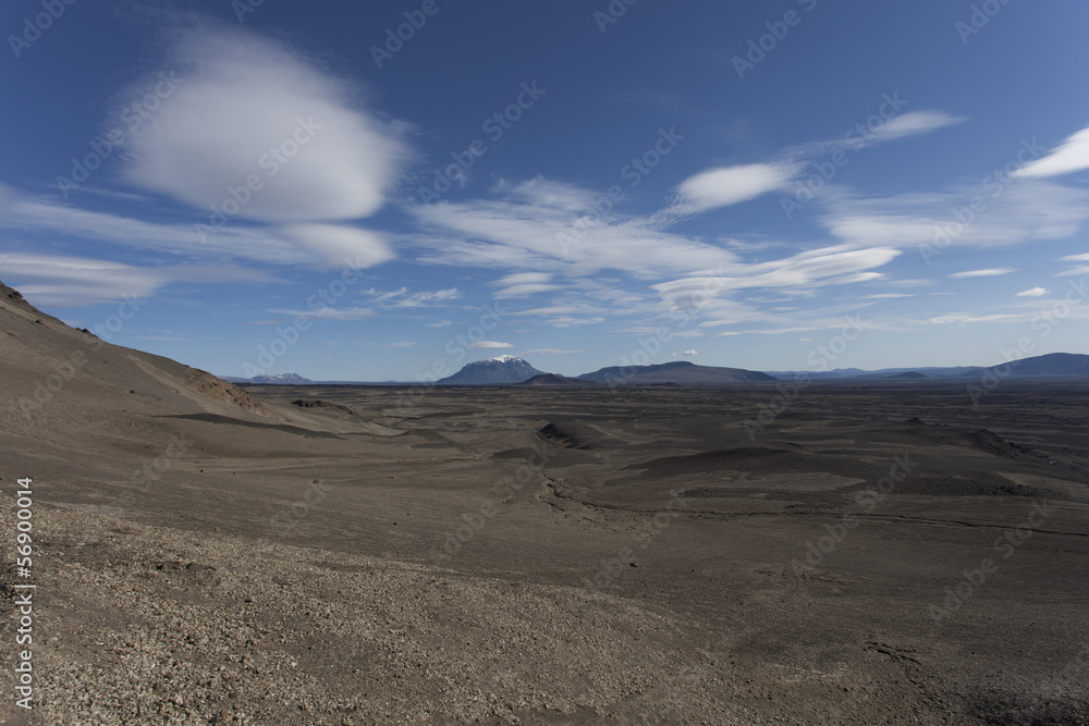 Deserto di sabbia e roccia lavica in Islanda