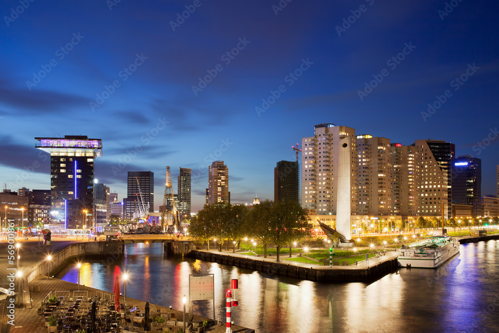 Fototapeta premium City of Rotterdam at Night