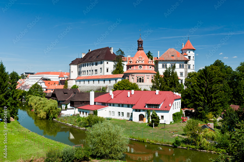 River around Jindrichuv Hradec Castle