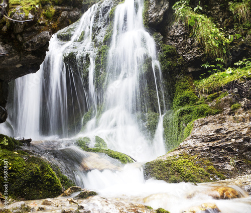 waterfall © frapezzotta
