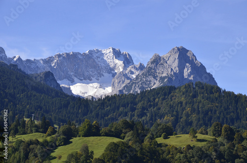 Zugspitze und Waxenstein mit Höllentalferner