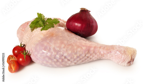 Muslo de pavo crudo photo