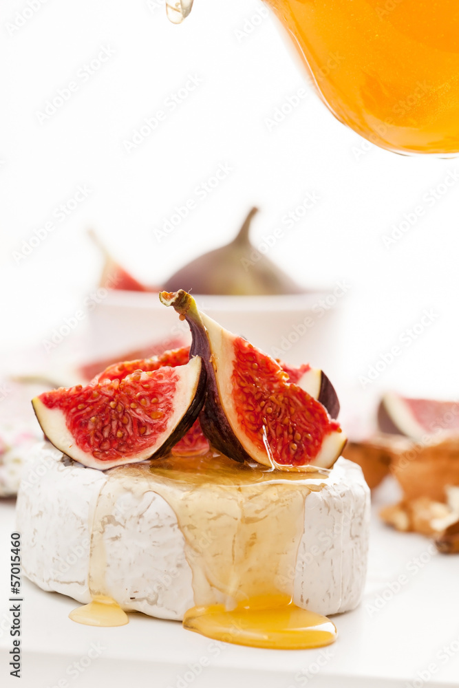 Camembert cheese, figs and honey Camembert cheese, figs and honey