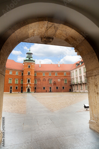 Arc of the gates to Royal Castle, Warsaw #57018808
