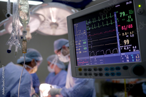 Obraz na płótnie heart rate monitor in hospital