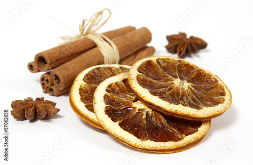 Christmas decoration: orange, anise and cinnamon;