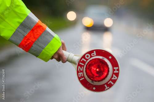 Polizei anhalten