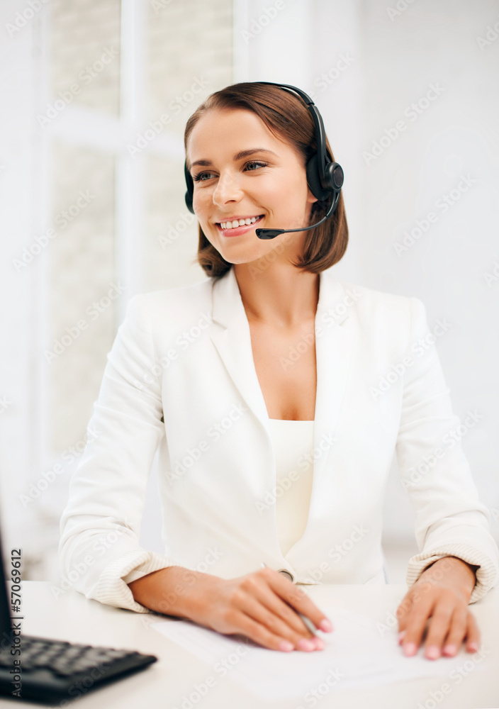 Naklejka premium friendly female helpline operator