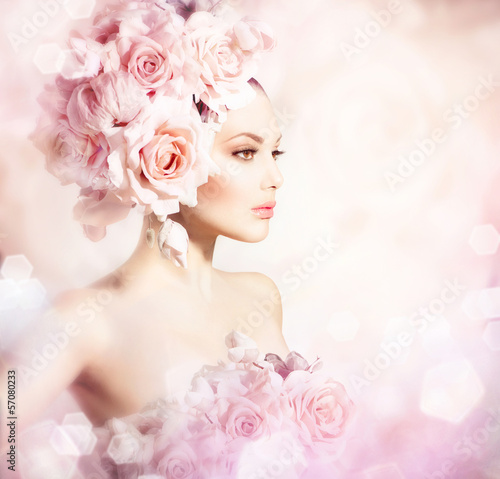 Fototapeta Moda uroda Model dziewczyna z kwiatami włosów P