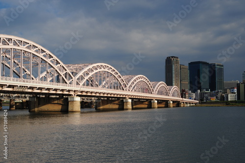 Osaka Yodogawa river-1 © monjiro