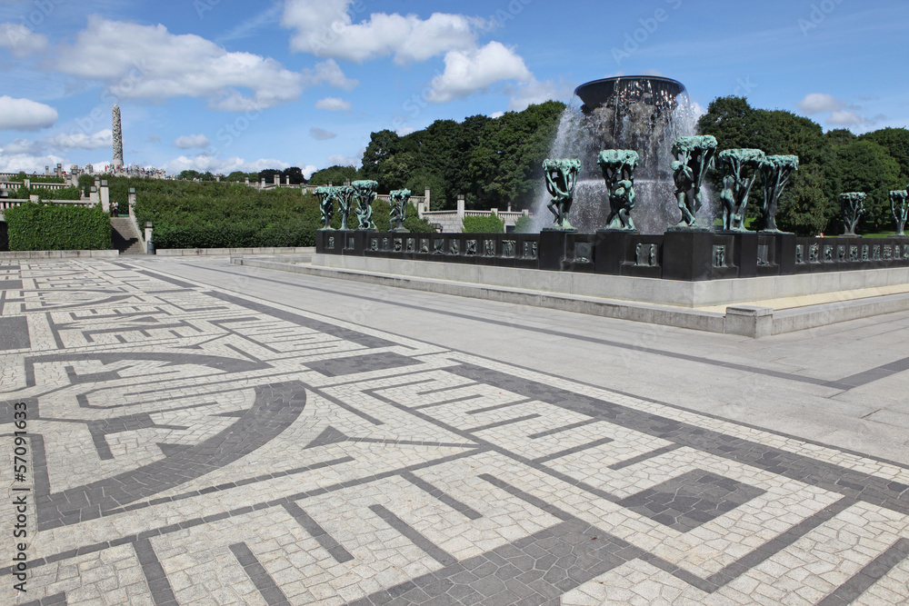 Obraz premium Statues in Vigeland park in Oslo, Norway