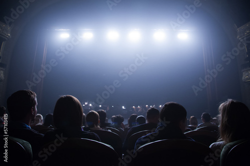 Spectators wait for the start of the concert.