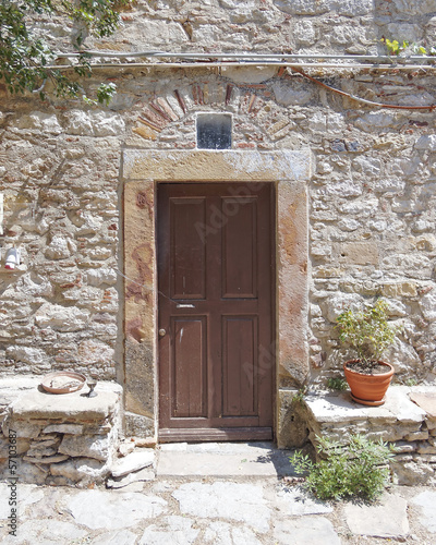 door and flowerpot