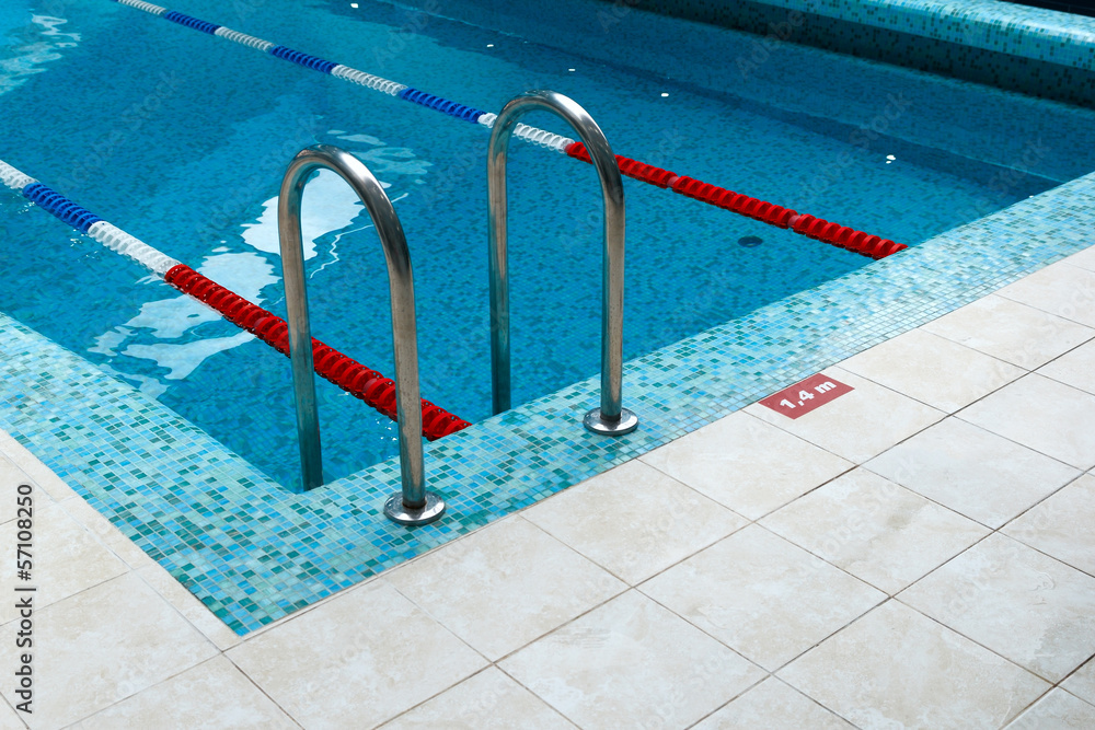 Naklejka premium Swimming pool ladder