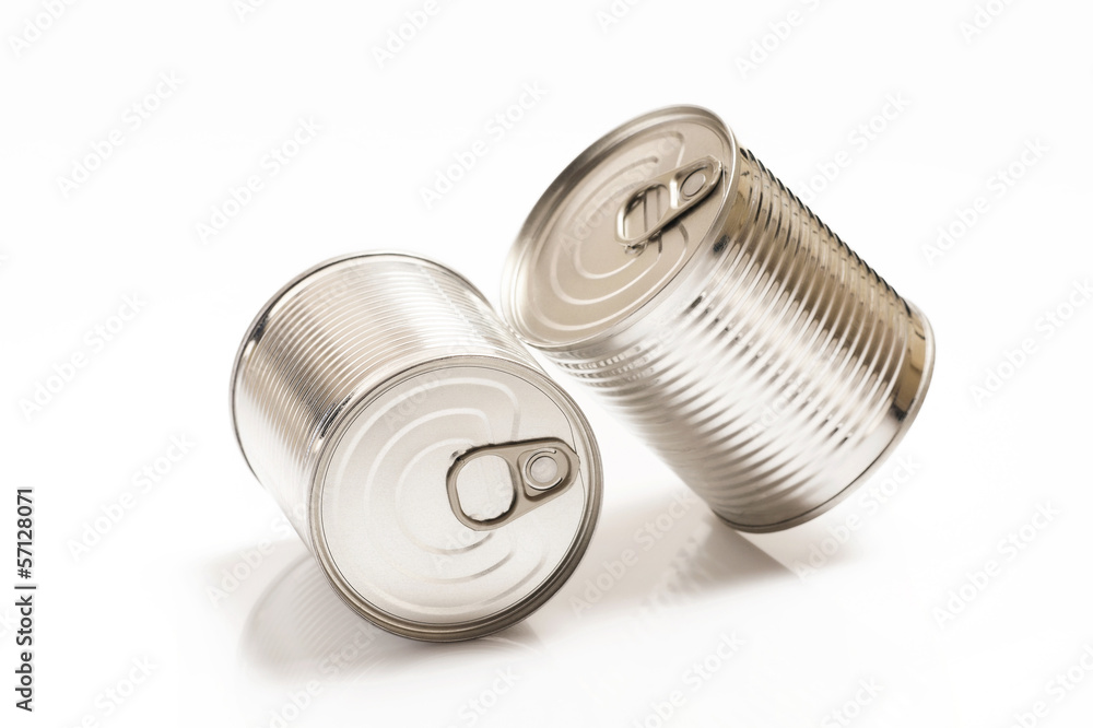 Obraz premium two tin cans isolated on white background