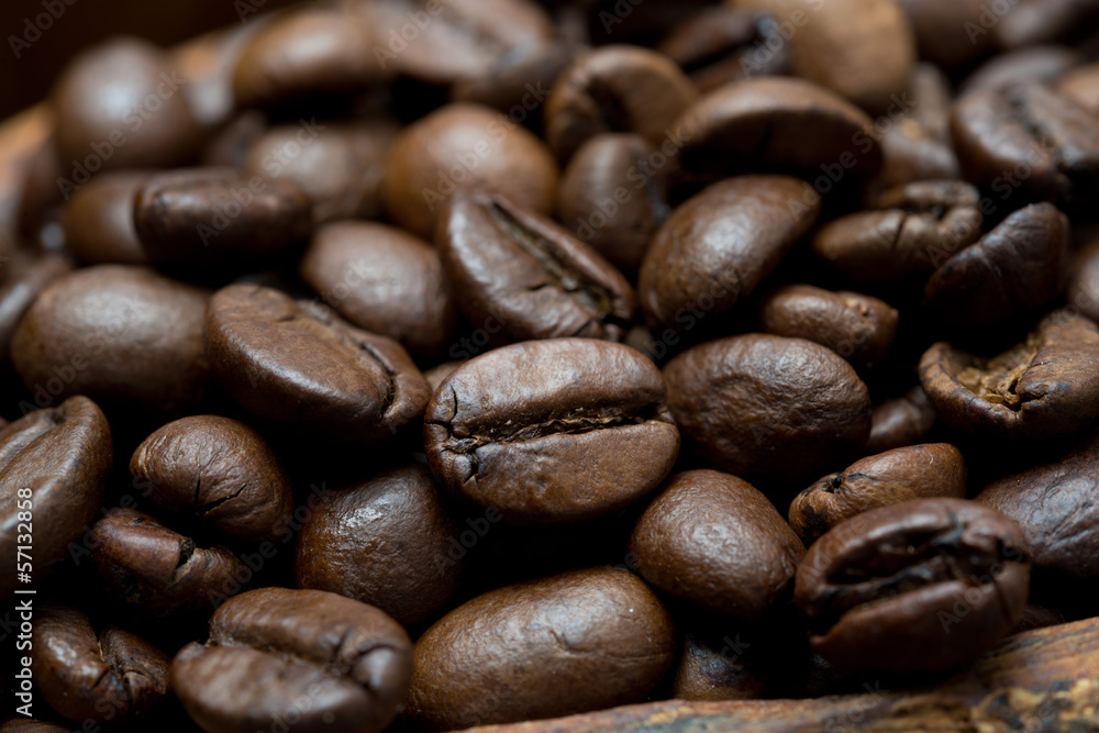 roasted coffee beans close-up, selective focus roasted coffee beans close-up, selective focus