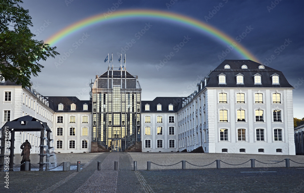 Saarbr cken Saarbr cker Schloss Mit Regenbogen Saarland Stock Foto saarbr-cken-saarbr-cker-schloss-mit-regenbogen-saarland-stock-foto