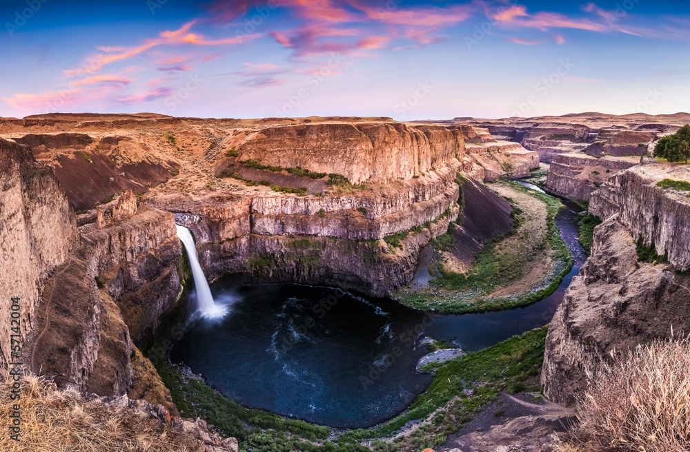 Magnificent Palouse Fall at sunset